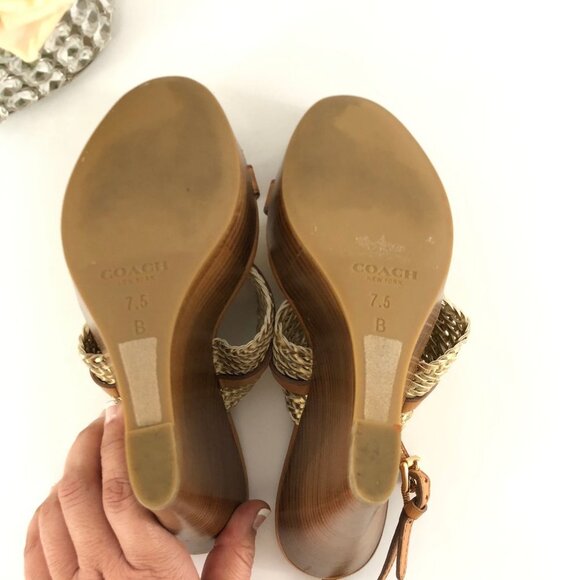 COACH WEDGE PLATFORM SANDALS GOLD BROWN SIZE 7.5 - Picture 5 of 8
